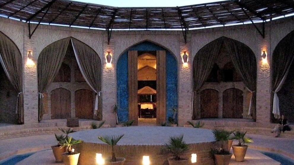 اقامت در کاروانسرای زین الدین در یزد