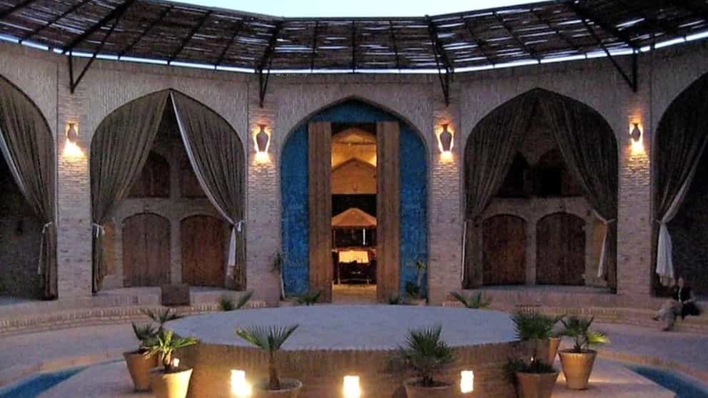 اقامت در کاروانسرای زین الدین در یزد